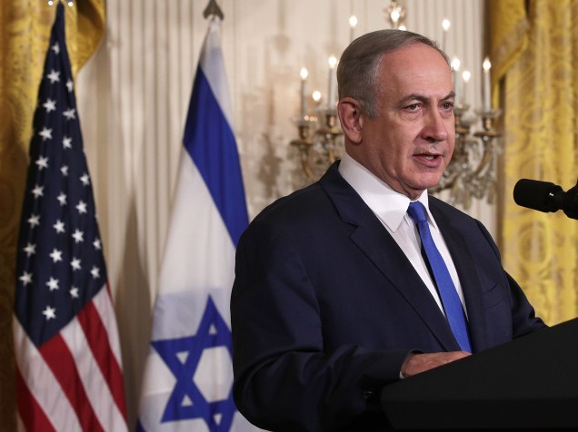 Primeiro Ministro israelense, Benjamin Netanyahu, durante coletiva de imprensa no Salão Leste da Casa Branca, em visita ao Presidente Donald Trump