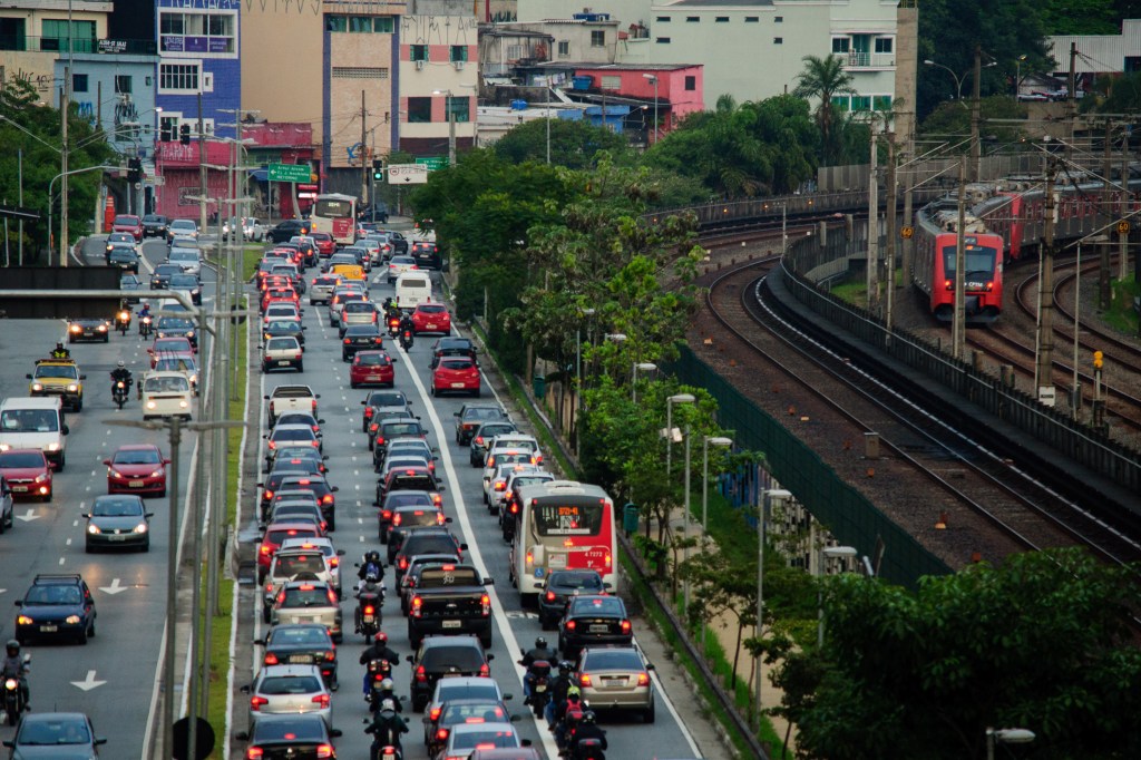 Paralisações afetam o transporte público no país