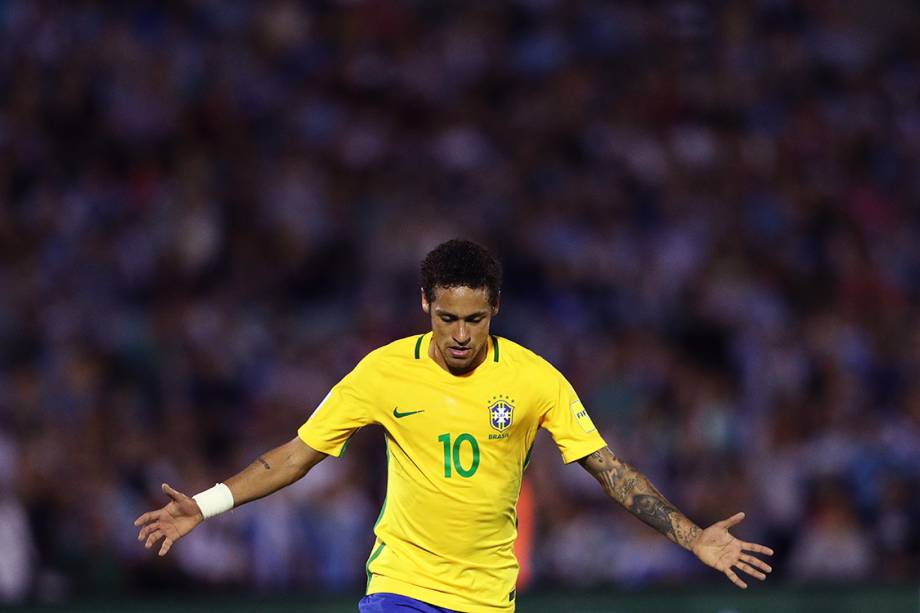 Neymar comemora após marcar o terceiro gol do Brasil sobre o Uruguai