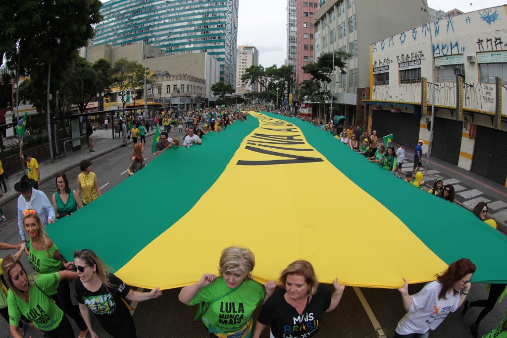 MG - Pré-candidatos, Rogério Correia e Duda Salabert fazem reunião para falar de eleições em BH na presença de dirigentes