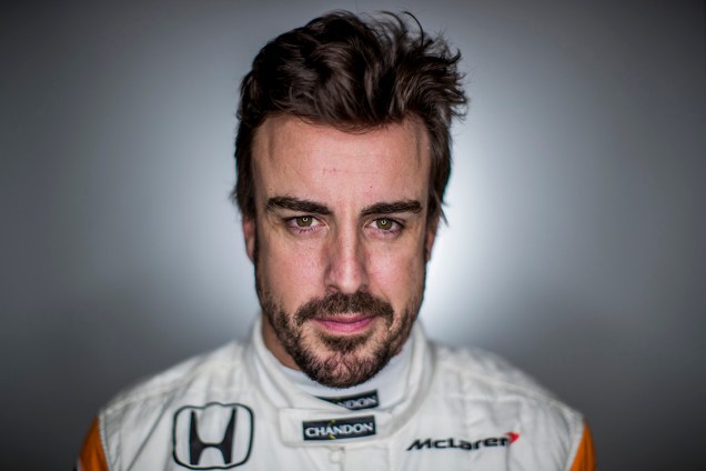 Fernando Alonso, 35 anos, Espanha. Corre pela McLaren, possui 97 pódios e é bicampeão mundial (2005, 2006)