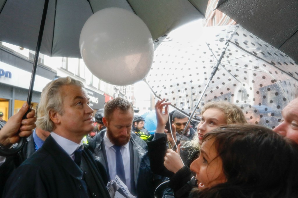 O candidato de extrema-direita holandês Geert Wilders, o Partido da Liberdade, PVV em ato de campanha na cidade de Breda, Holanda, no dia 8 de março