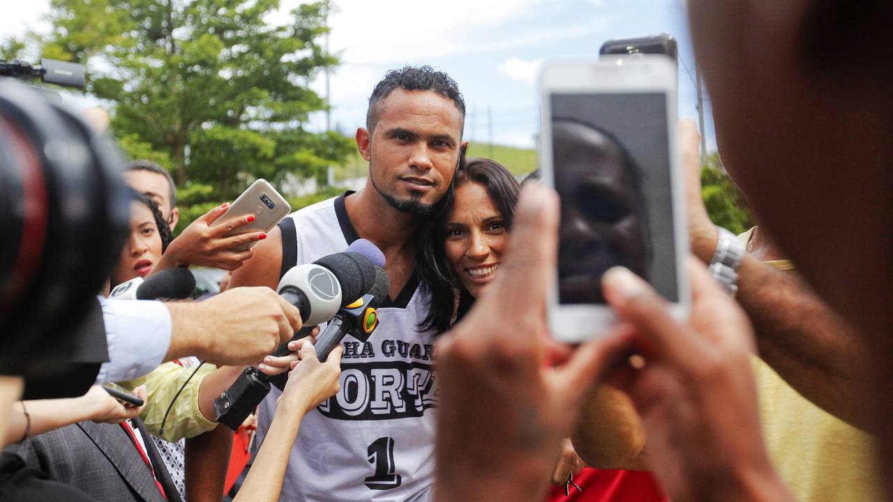 Bruno se apresenta à Justiça em Santa Luzia