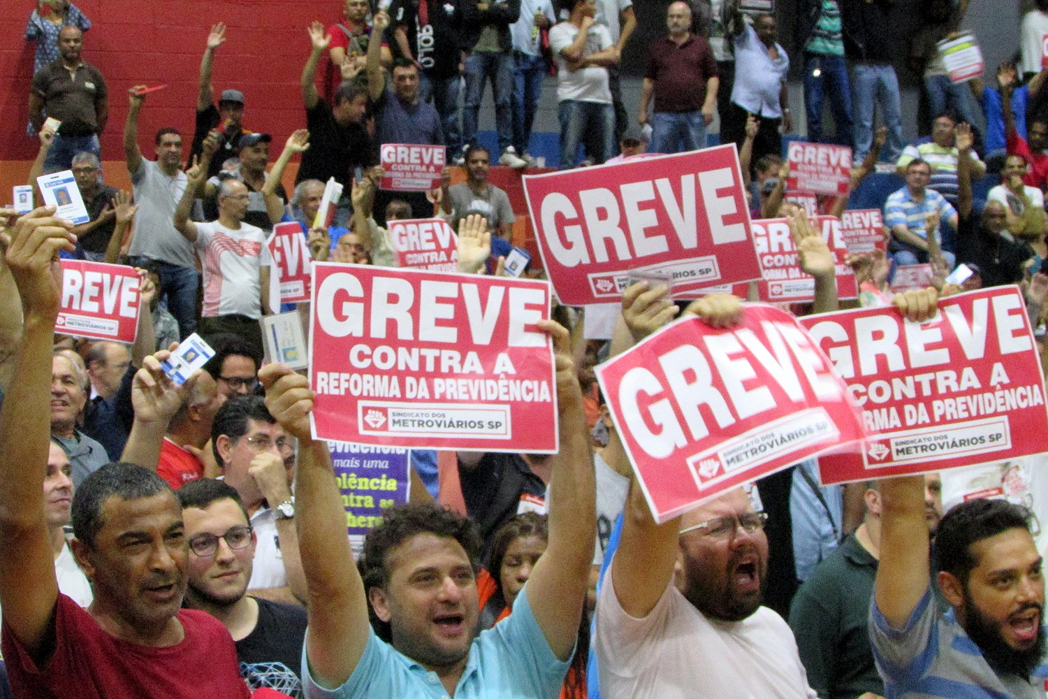 Greve geral: Entenda os seus direitos e deveres | VEJA