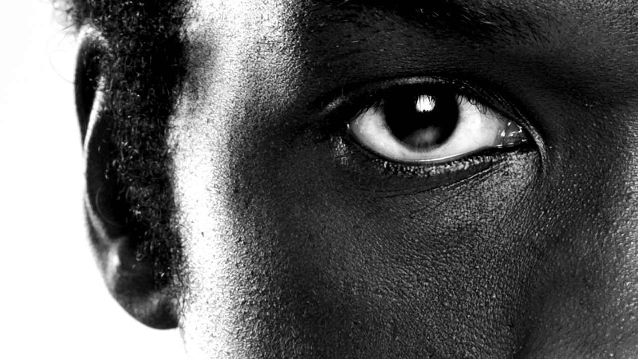 Olho de um homem negro