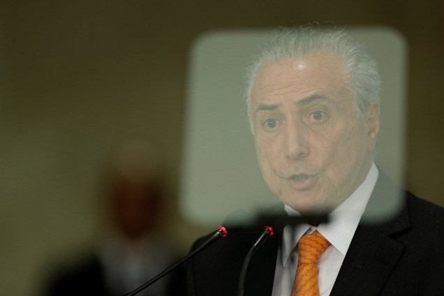 O presidente do Brasil, Michel Temer, faz uma declaração no Palácio do Planalto, em Brasília - 16/03/2017