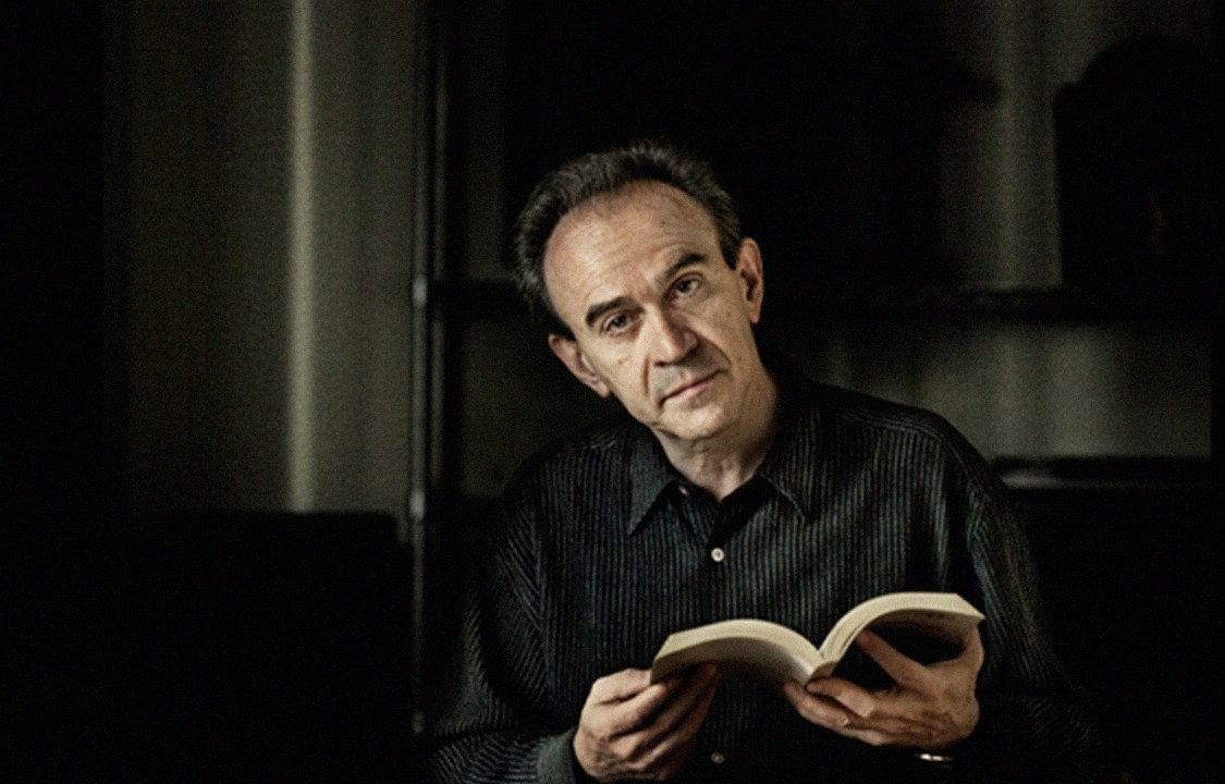Escritor João Almino