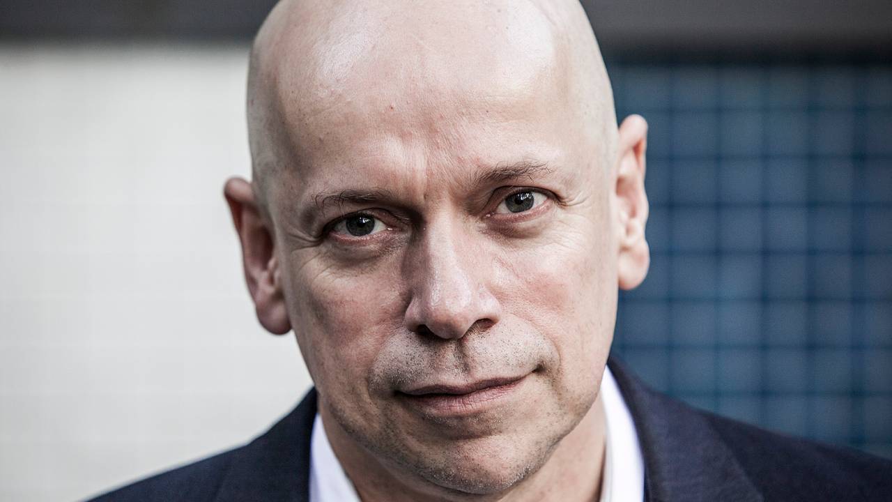 Historiador e filósofo Leandro Karnal em seu escritório.