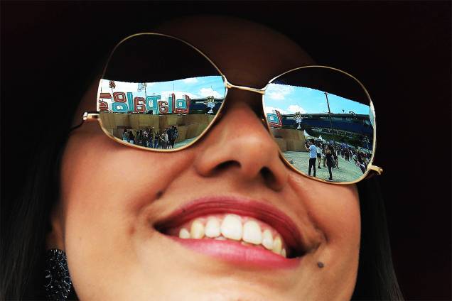 Público chega para o segundo dia do Festival Lollapalooza 2017 no autódromo de Interlagos, em São Paulo Público chega para o segundo dia do Festival Lollapalooza 2017 no autódromo de Interlagos, em São Paulo