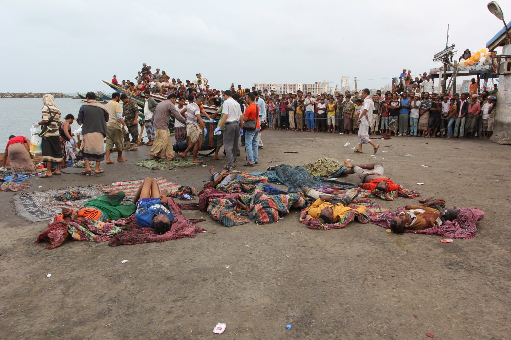 Refugiados somalis são mortos na costa do Iêmen