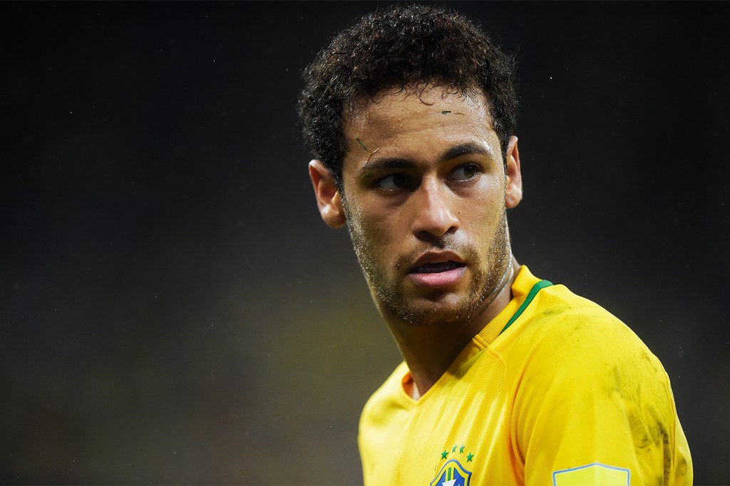 Neymar negocia com PSG