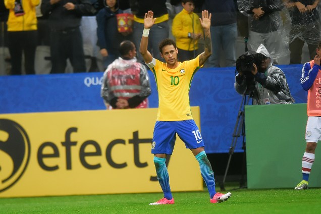 Neymar comemora o gol durante partida entre Brasil e Paraguai válida pela 14ª rodada das Eliminatórias da Copa do Mundo Rússia 2018, na Arena Itaquera, em São Paulo - 28/03/2017