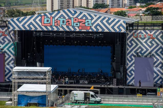 Últimos preparativos para o Lollapalooza 2017 no autódromo de Interlagos, Zona Sul de São Paulo Últimos preparativos para o Lollapalooza 2017 no autódromo de Interlagos, Zona Sul de São Paulo
