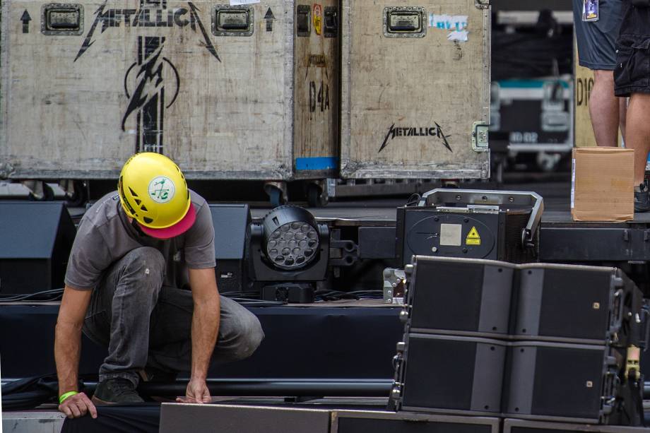 Últimos preparativos para o Lollapalooza 2017 no autódromo de Interlagos, Zona Sul de São Paulo