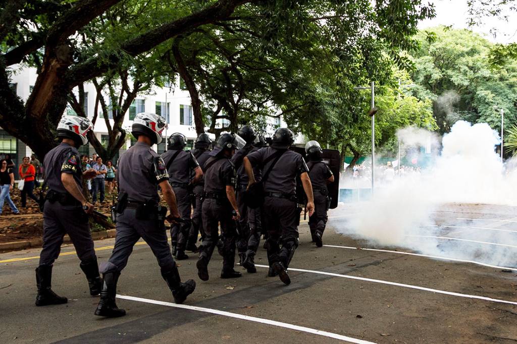 Ato contra ‘PEC do Fim da USP’ tem confronto com Tropa de Choque