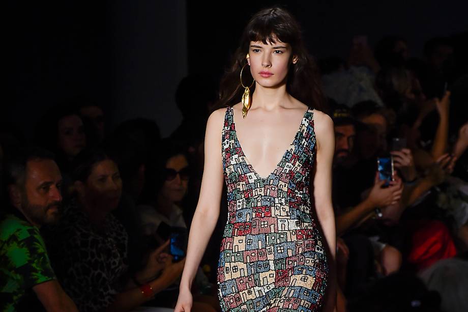 Desfile da estilista Fabiana Milazzo durante a São Paulo Fashion Week N43, na Bienal do Ibirapuera