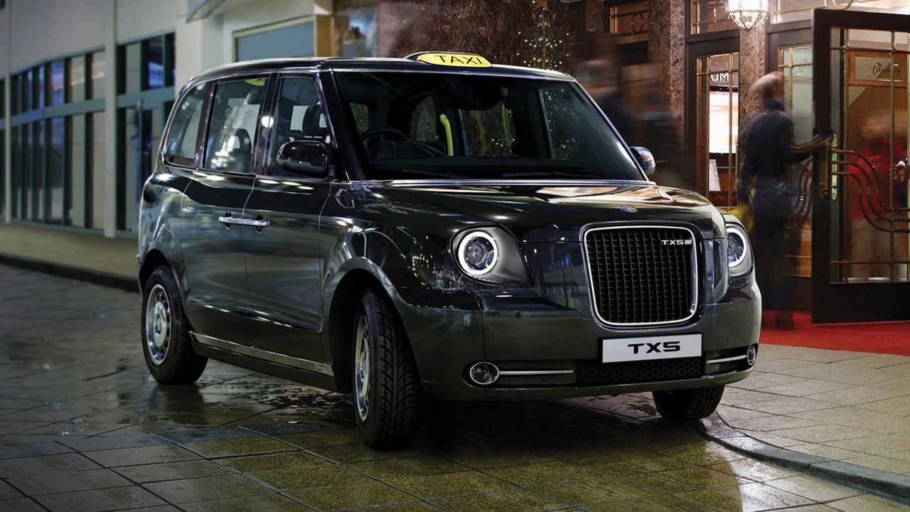 O icônico táxi preto de Londres ganhará versão elétrica