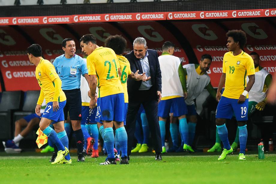 Tite durante partida entre Brasil e Paraguai válida pela 14ª rodada das Eliminatórias da Copa do Mundo Rússia 2018, na Arena Itaquera, em São Paulo - 28/03/2017