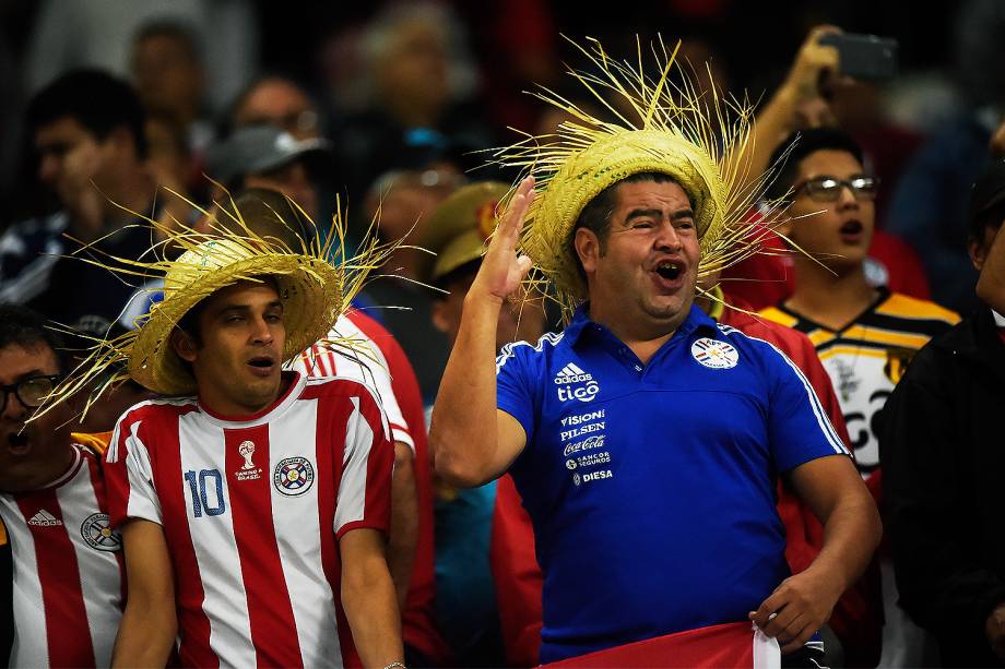 Torcida do Paraguai durante partida válida pela 14ª rodada das Eliminatórias Sul-Americanas, classificatória para a Copa do Mundo FIFA 2018, realizado na Arena Itaquera, zona leste de São Paulo