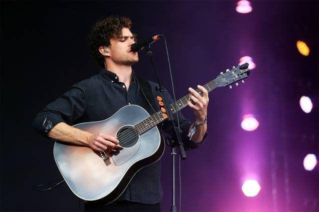 O cantor australiano Vance Joy, ex-jardineiro revelado por Taylor Swift, levantou o público com sua balada pop no Lollapalooza
