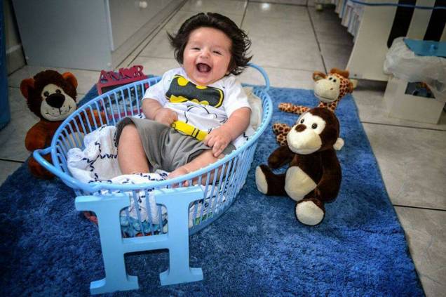 <span>O bebê Heitor Rodrigues Oliveira encantou a internet com sua cabeleira</span>