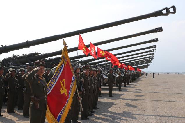Exercício militar realizado pela Coreia do Norte para marcar o 85º aniversário do seu Exército