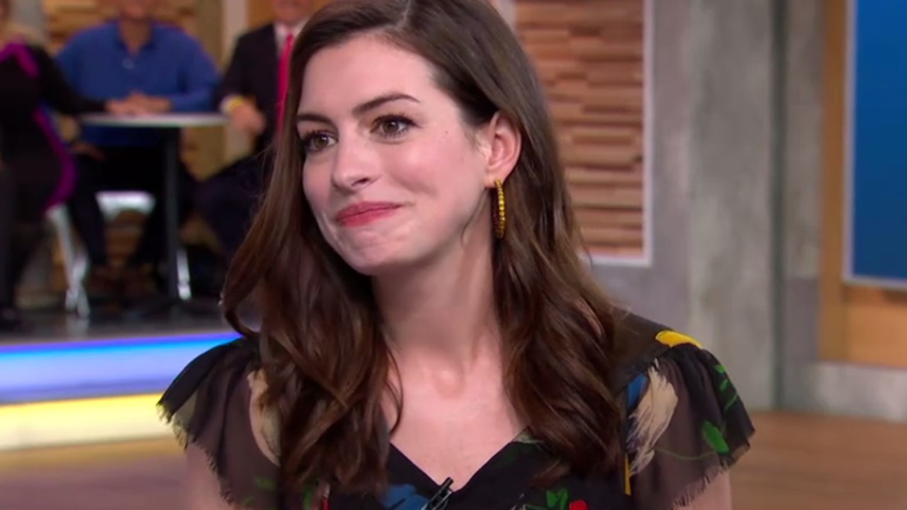 Anne Hathaway participa do programa 'Good Morning America'