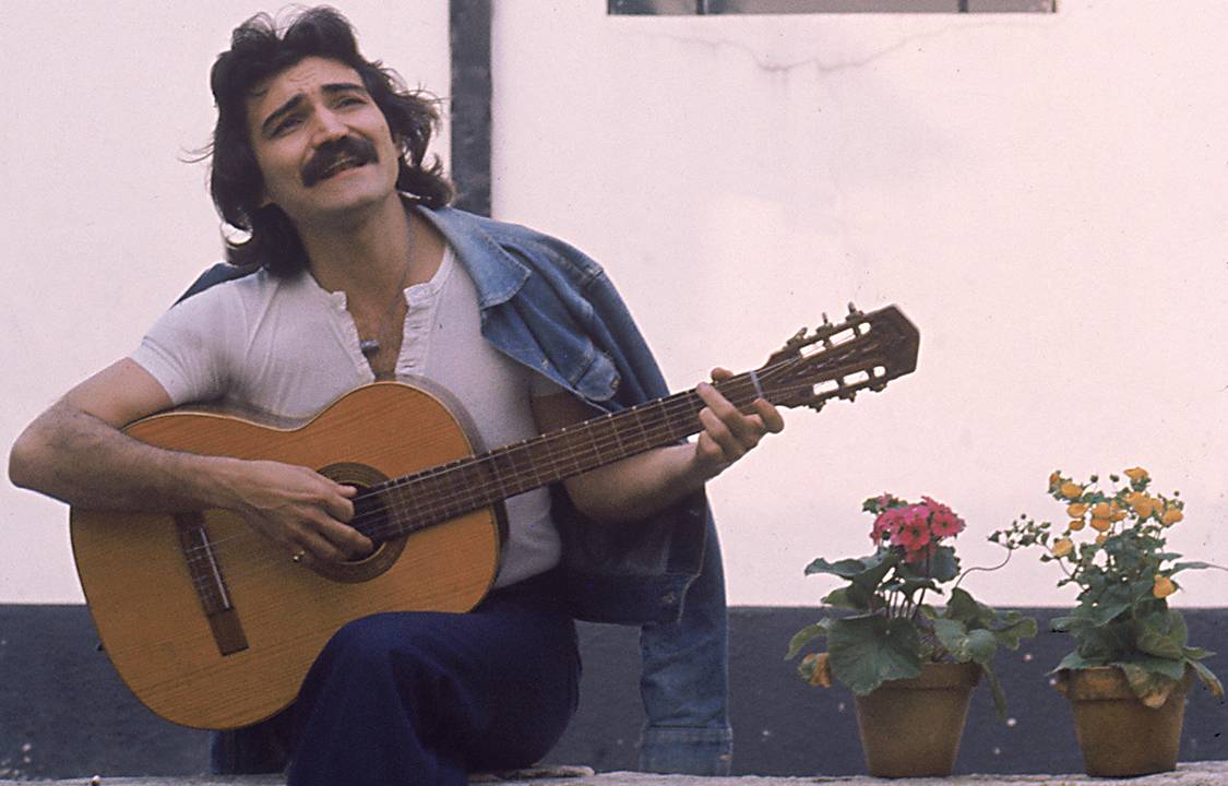 O cantor e compositor Belchior morreu