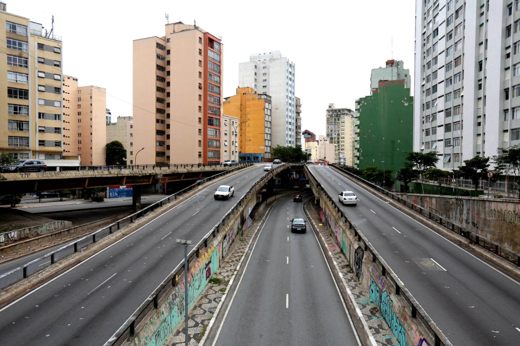 São Paulo vazia devido a paralisação