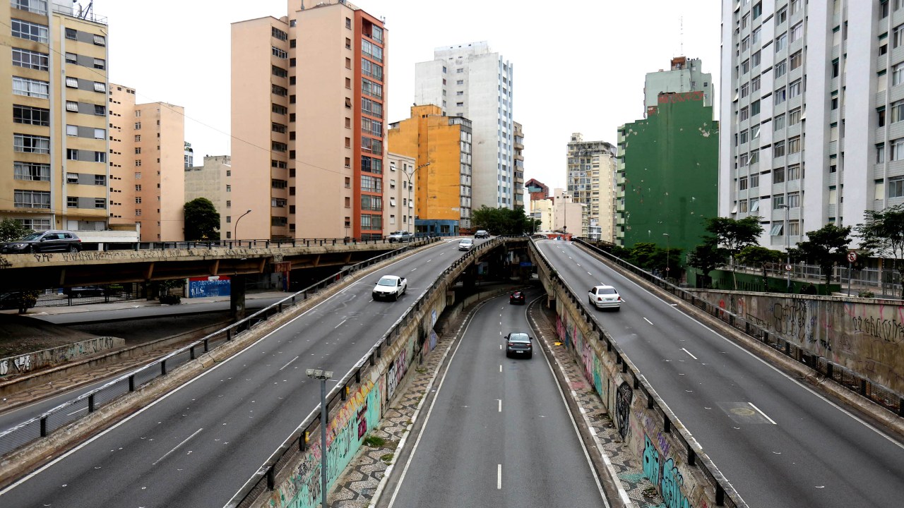São Paulo vazia devido a paralisação