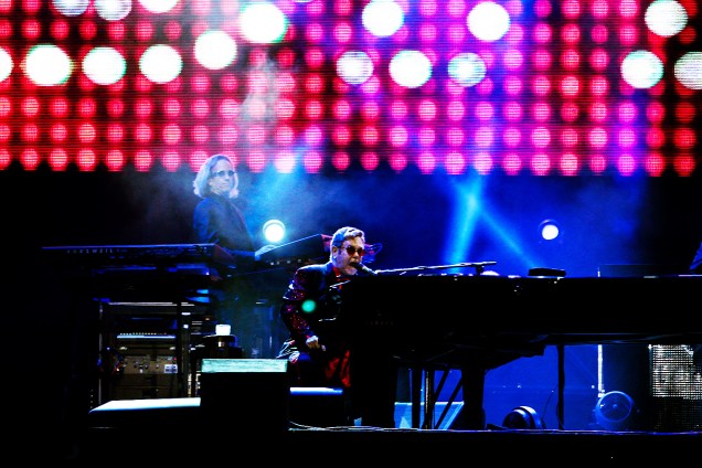 A Pedreira Paulo Leminski, em Curitiba, foi o palco da abertura da turnê brasileira de Elton John - 31/03/2017