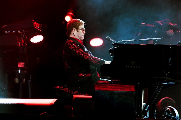 A Pedreira Paulo Leminski, em Curitiba, foi o palco da abertura da turnê brasileira de Elton John - 31/03/2017