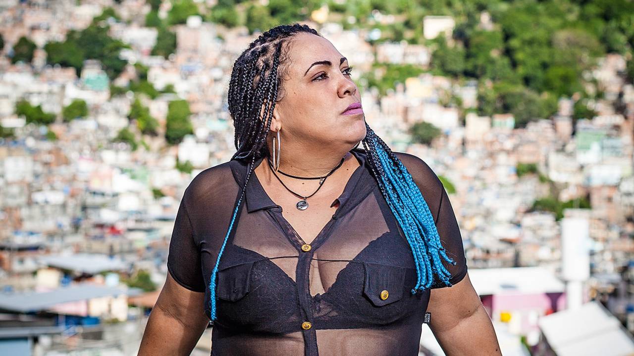 FICÇÃO - A Bibi da novela: “O jeito da Juliana Paes está igual ao meu”, diz Fabiana