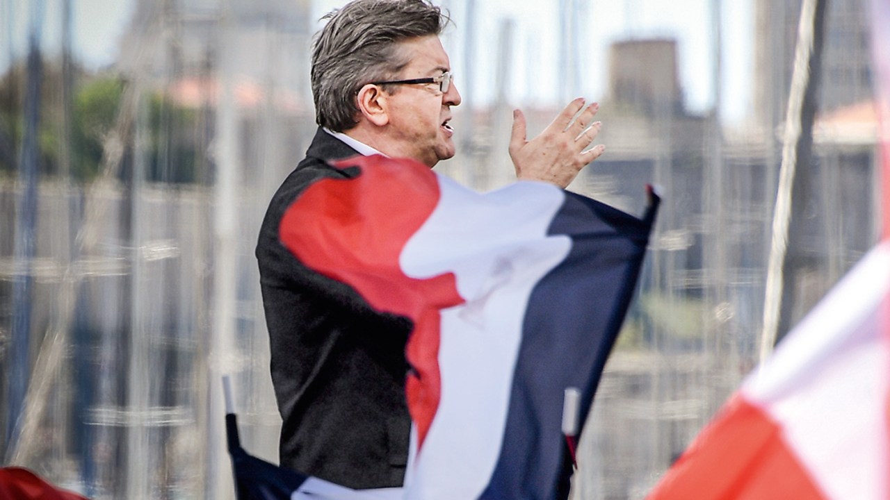 SHOWMAN - Jean-Luc Mélenchon durante ato em Marselha: ele atrai eleitores dos socialistas e de Marine Le Pen
