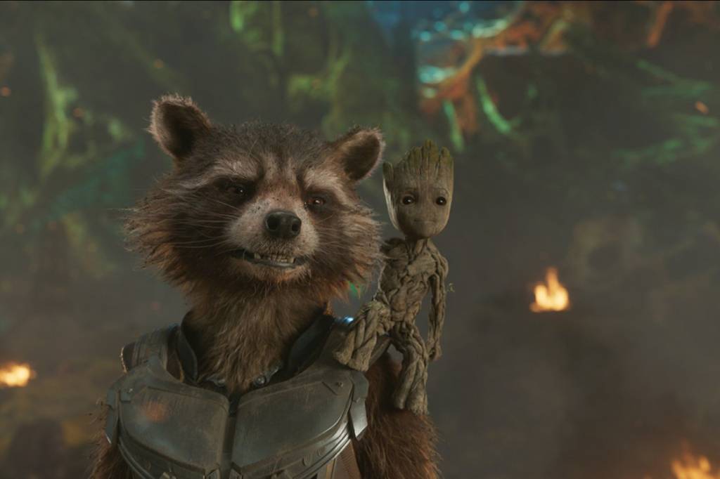 Filme Guardiões da Galáxia 2 Rocket - dublado por Bradley Cooper - e Baby Groot - dublado por Vin Diesel, em cenas do filme Guardiões da Galáxia 2