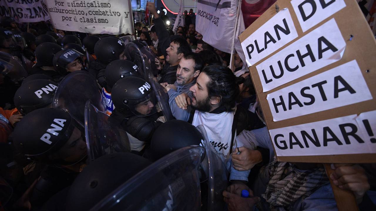 Imagens do dia - Greve geral na Argentina
