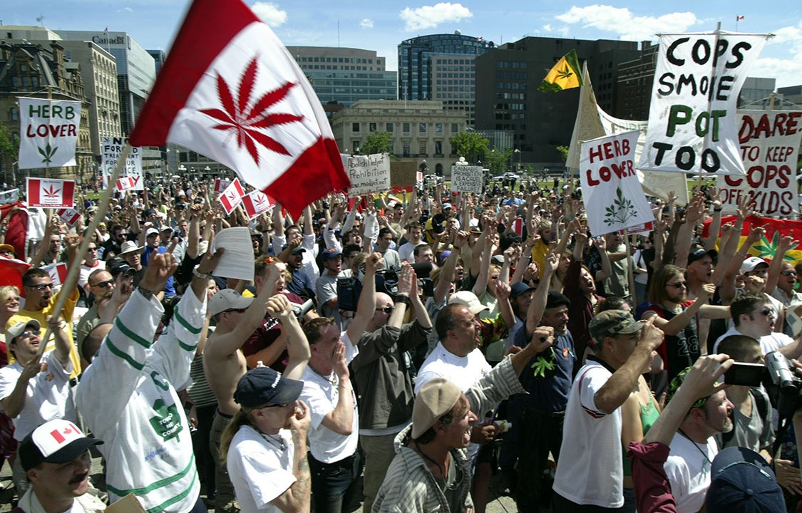 Marcha pela liberação da maconha em Ottawa, no Canadá
