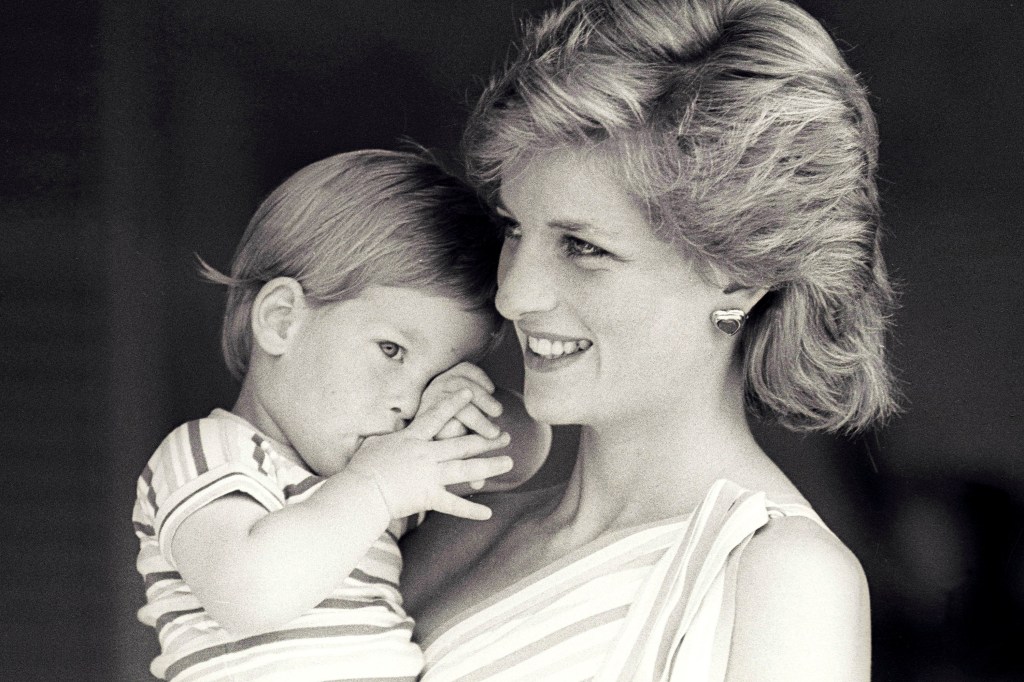Princesa Diana com seu filho Harry