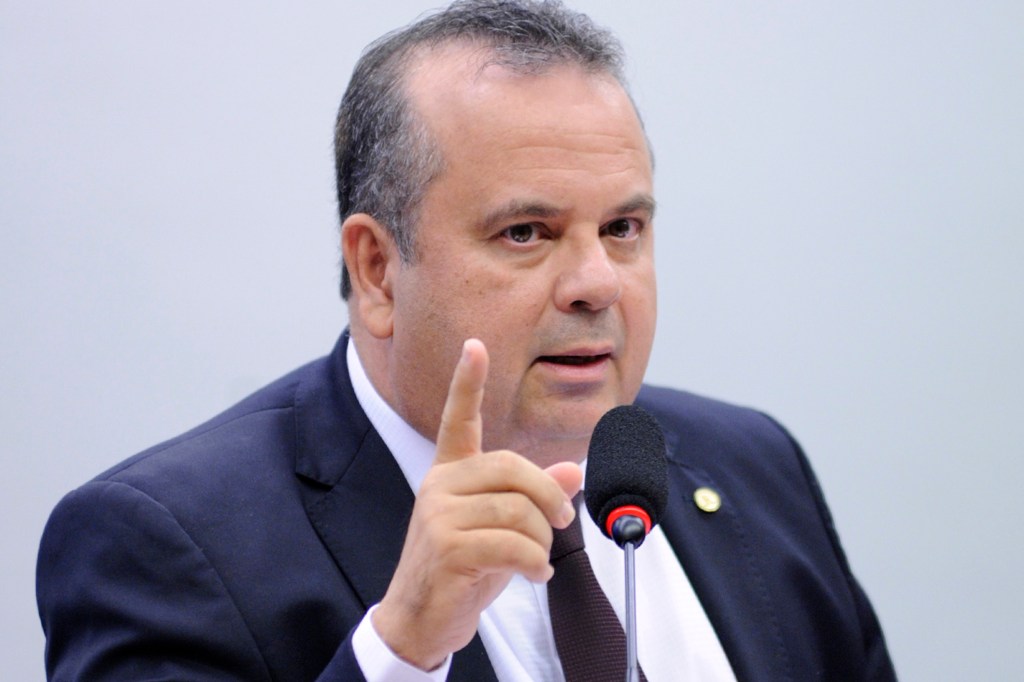 O senador Humberto Costa -