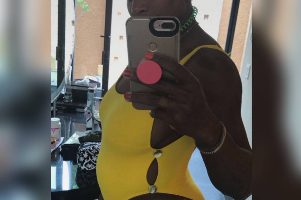 Serena Williams publica foto mostrando barriga de gravidez