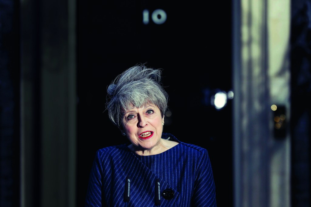 A primeira-ministra inglesa Theresa May anuncia em Londres a convocação de eleição antecipadas para o dia 8 de junho
