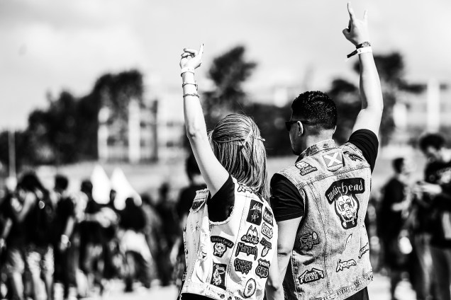 Fãs durante a segunda edição do Maximus Festival São Paulo, no autódromo de Interlagos, zona sul da cidade e reúne as principais bandas nacionais e internacionais do cenário do rock mundial. Esta edição traz como atração principal a banda americana Linkin Park - 13/05/2017