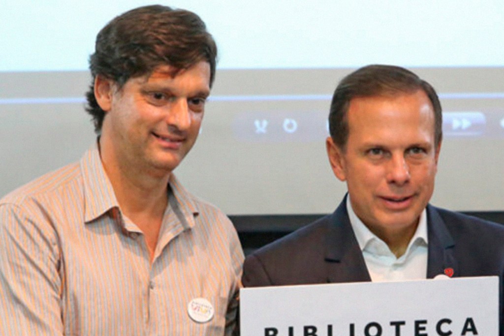 Secretário da Cultura, André Sturm, e João Dória