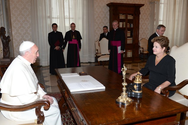 A presidente Dilma Rousseff durante audiência com o Papa Francisco, no Vaticano - 20/03/2013