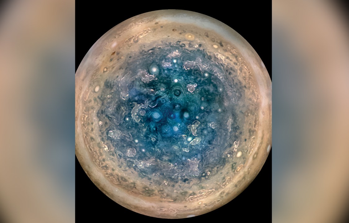 Ciclones no polo sul de Júpiter