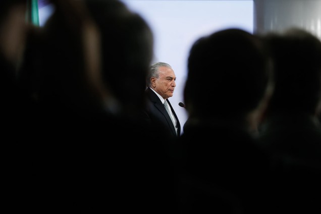 O presidente Michel Temer diz que não renunciará durante pronunciamento, em Brasília