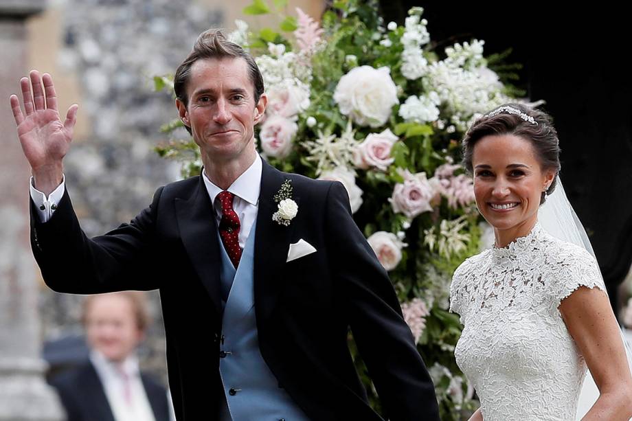 Pippa Middleton, irmã de Kate Middleton, e seu marido, James MAatthews, após cerimônia de casamento