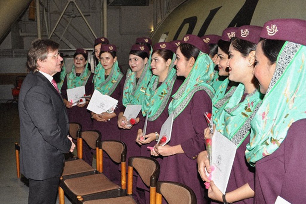 Comissárias de bordo da Pakistan International Airlines