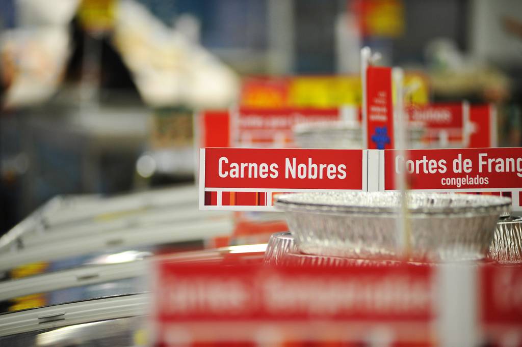 Exportação de carne para os EUA cai 54% em outubro, mas acumula alta de 44% no ano