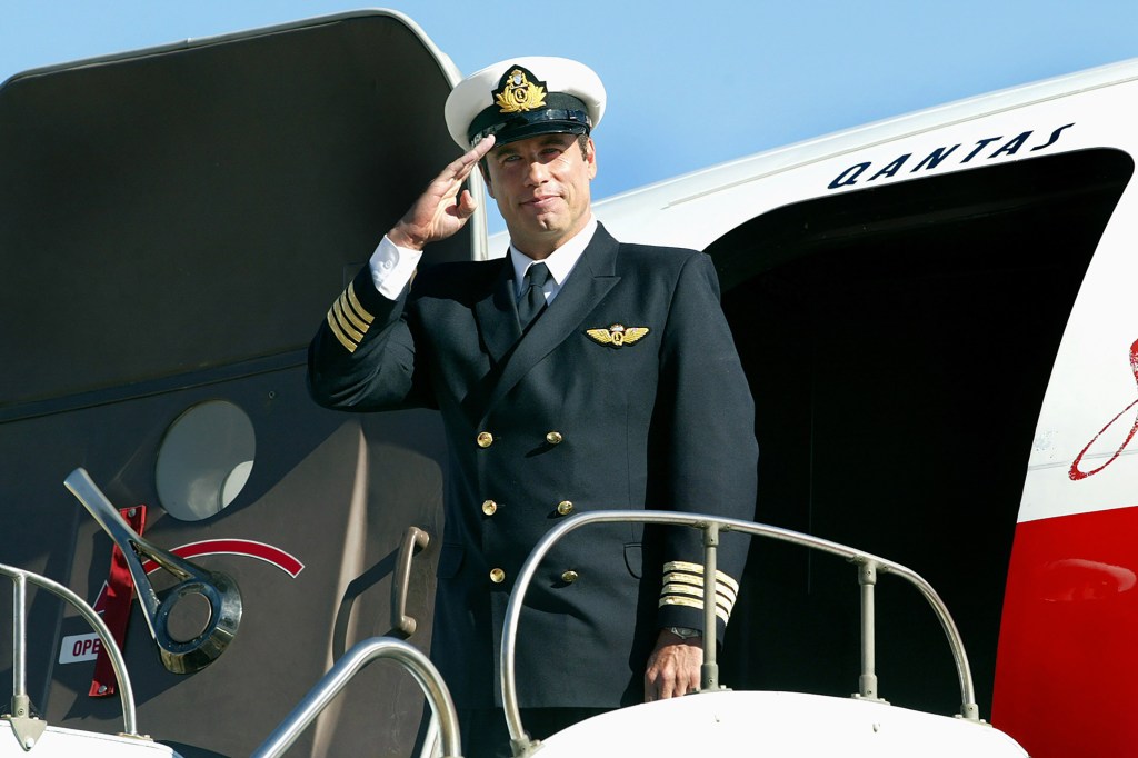 John Travolta doa avião Boeing 707 para museu